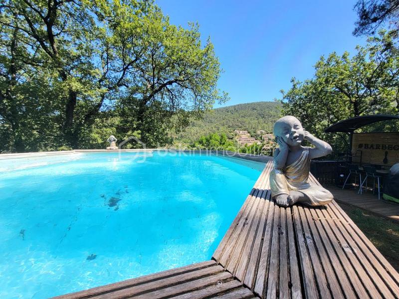 Villa - 188 m² - 9 pièces