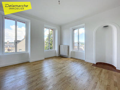 Maison - 188 m² - 9 pièces