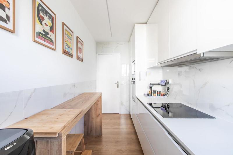 Appartement - 83 m² - 3 pièces