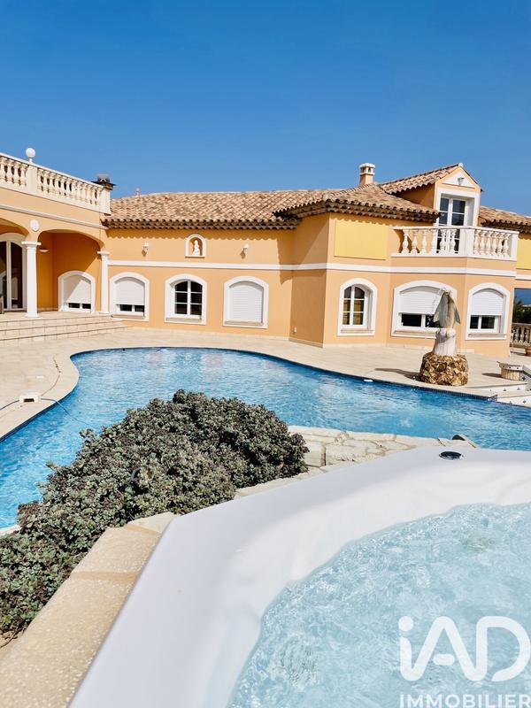 Maison - 732 m² - 20 pièces