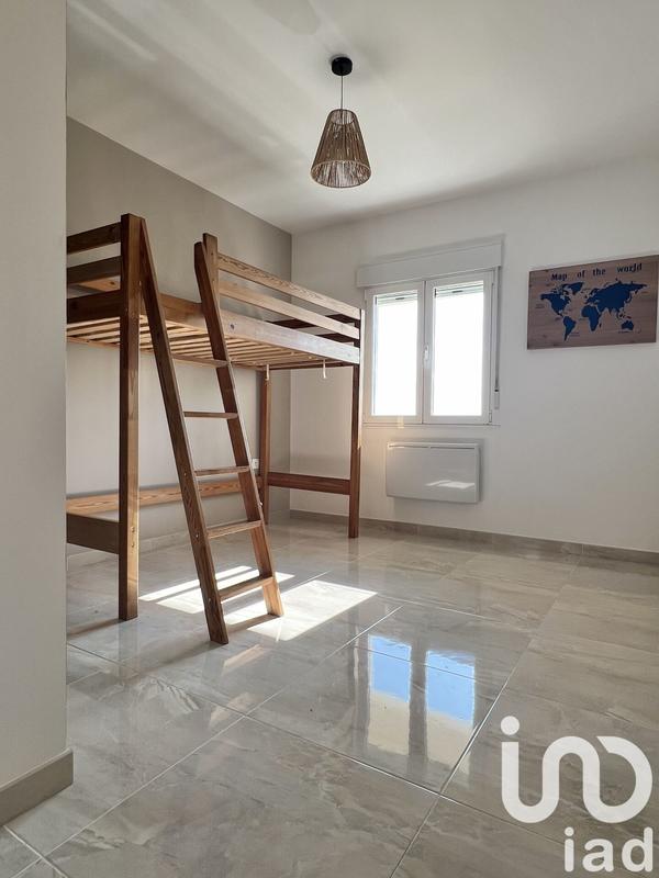 Maison - 200 m² - 8 pièces