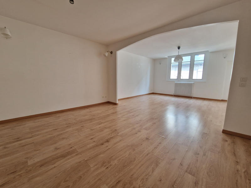 Appartement - 90 m² - 3 pièces