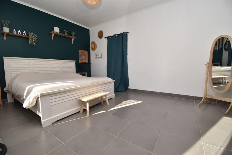 Corps de ferme - 245 m² - 8 pièces