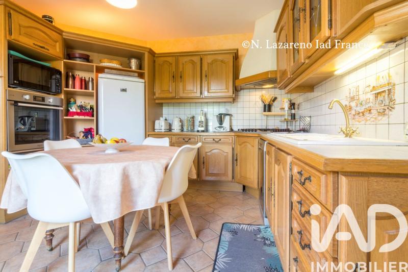 Maison - 180 m² - 7 pièces