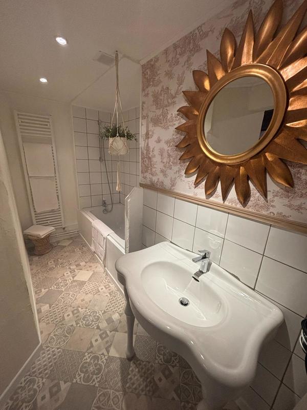 Maison - 552 m² - 17 pièces