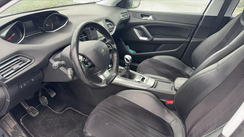 Peugeot 308 1.2 PureTech 130 Feline