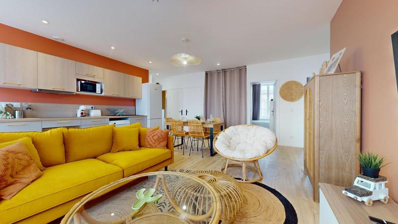 Appartement - 100 m² - 6 pièces