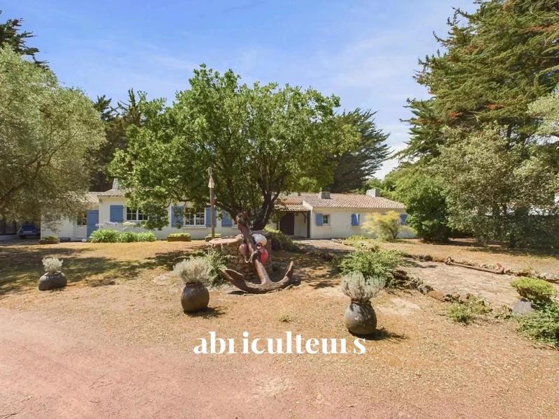 Maison ancienne - 235 m² - 8 pièces