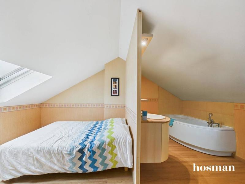 Maison - 100 m² - 6 pièces