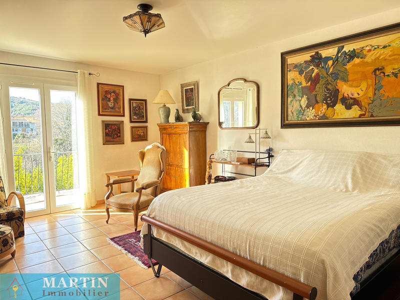 Maison - 186 m² - 7 pièces