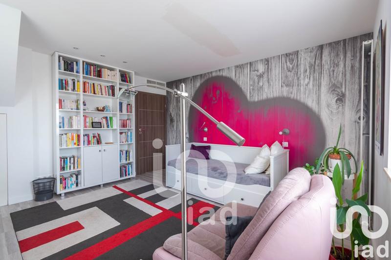 Maison - 216 m² - 8 pièces