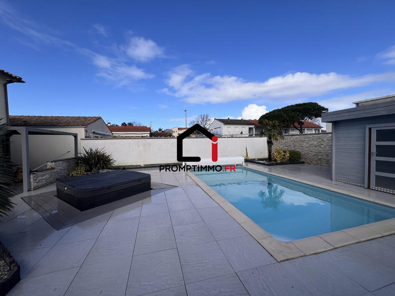 Maison traditionnelle - 126 m² - 5 pièces