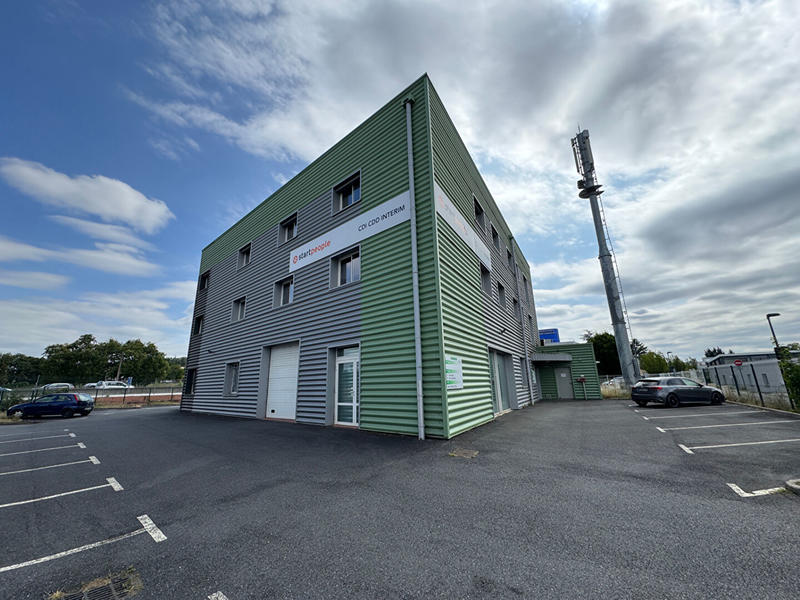 Local commercial - 200 m² - 1 pièce