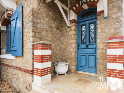 Maison - 310 m² - 12 pièces