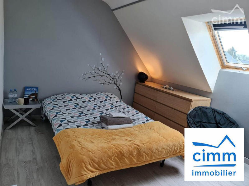 Maison traditionnelle - 112 m² - 6 pièces