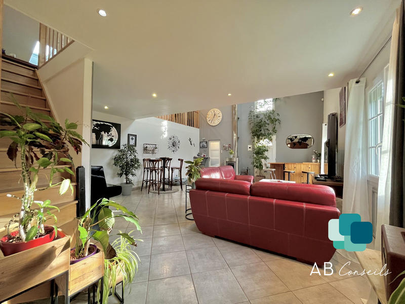 Maison - 175 m² - 5 pièces