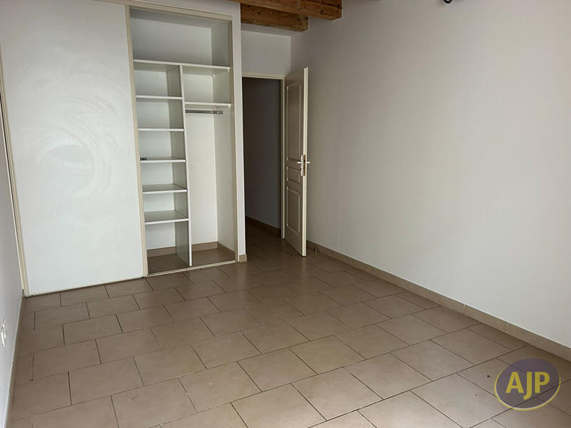 Appartement - 84 m² - 3 pièces