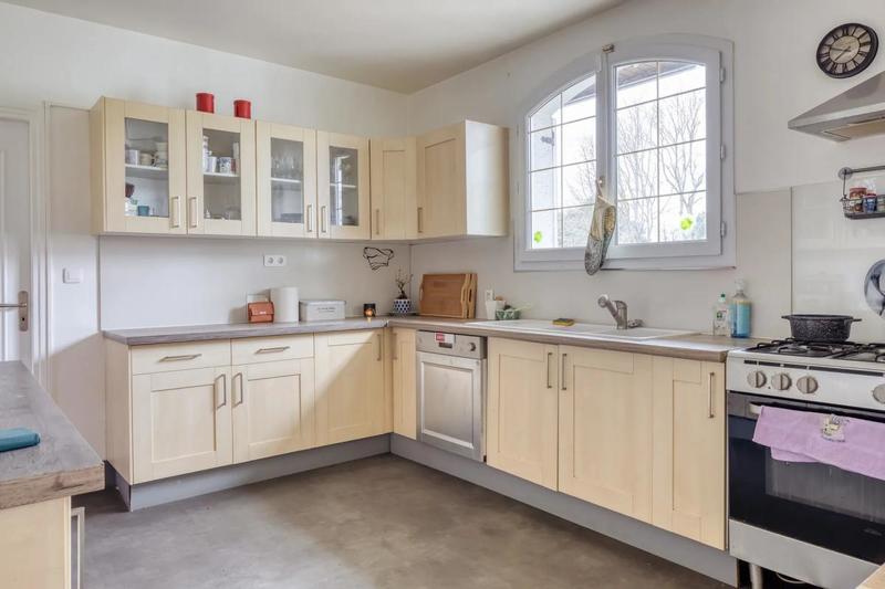 Propriété - 258 m² - 7 pièces