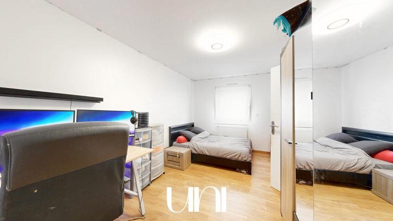 Maison - 141 m² - 5 pièces