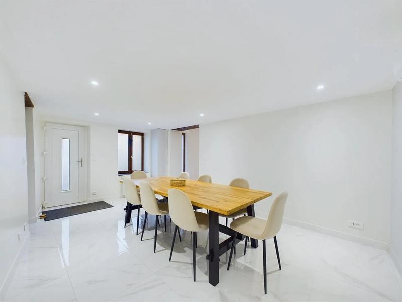 Maison - 116 m² - 6 pièces