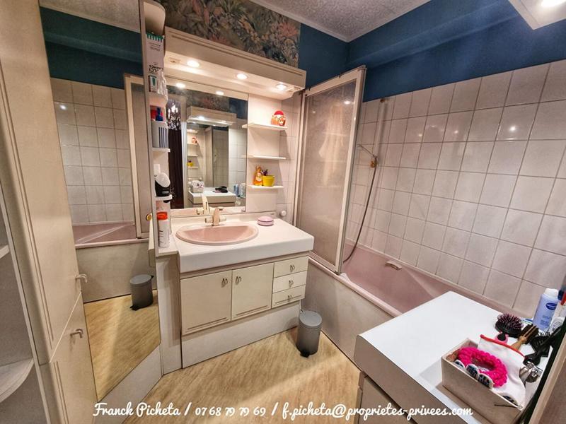 Appartement - 92 m² - 4 pièces