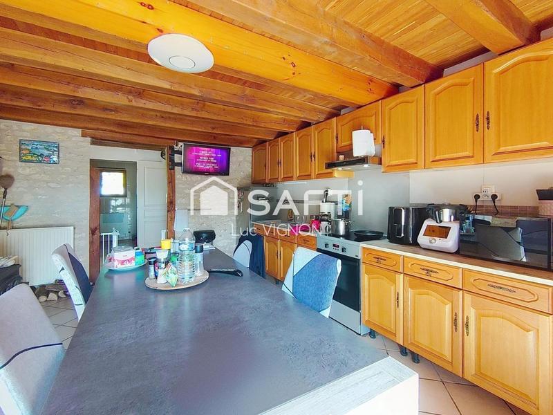 Maison - 267 m² - 11 pièces