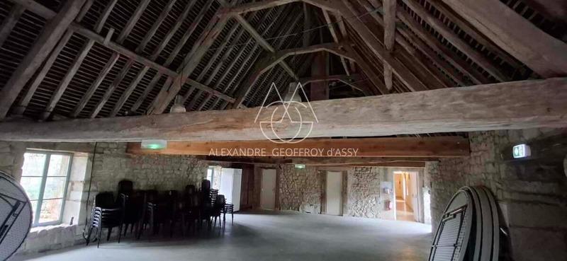 Demeure - 3 000 m² - 26 pièces