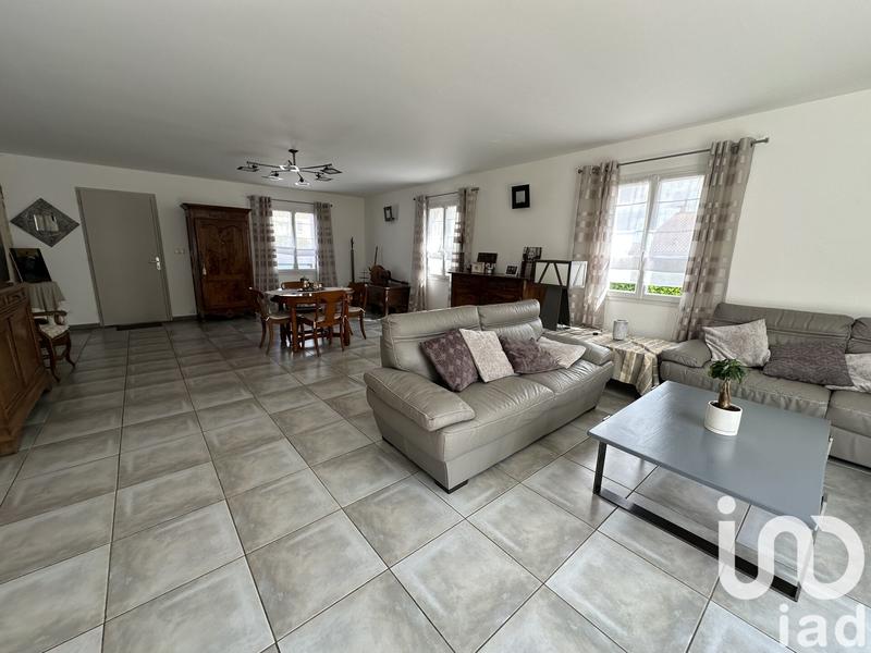 Maison - 209 m² - 8 pièces