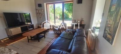 Maison - 165 m² - 8 pièces