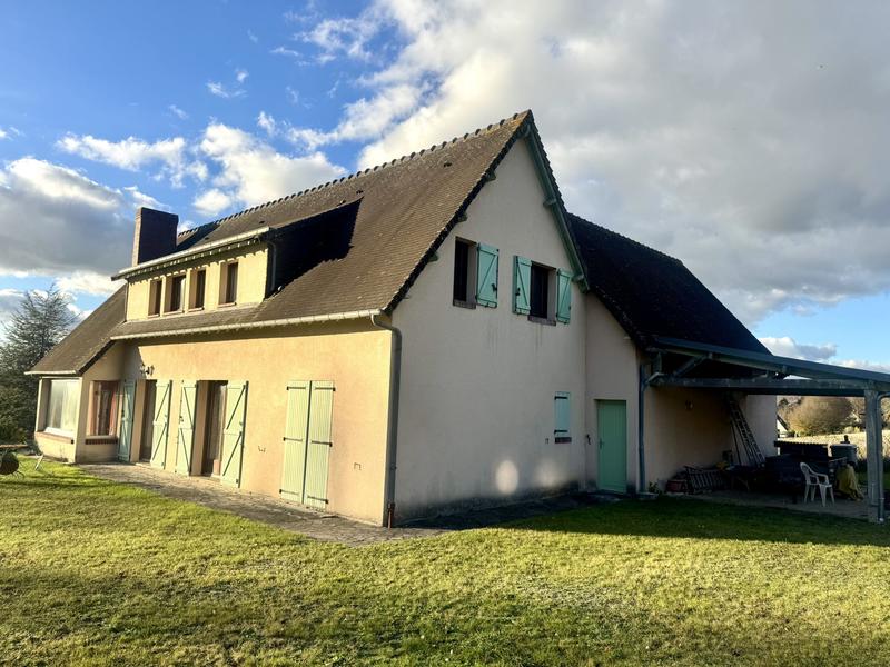 Maison - 330 m² - 12 pièces
