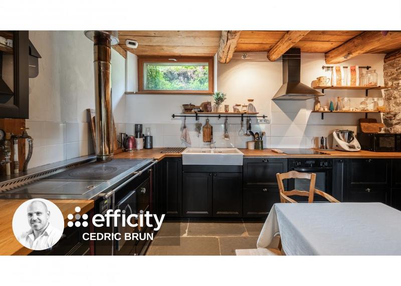 Maison - 280 m² - 7 pièces