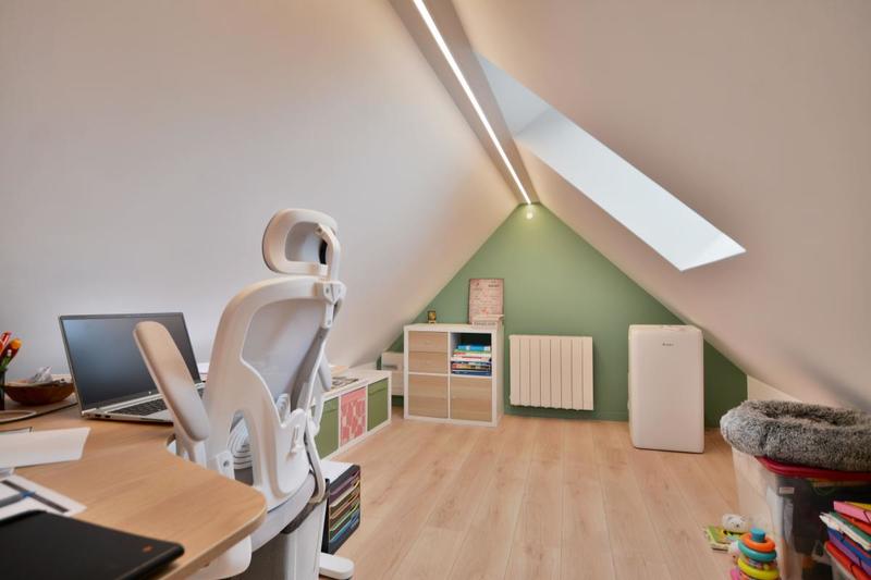 Maison - 96 m² - 4 pièces