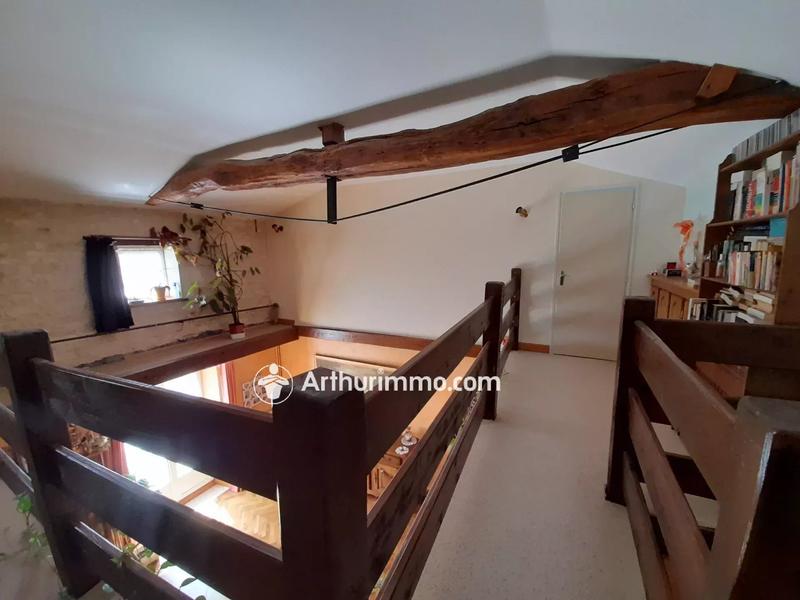 Maison - 203 m² - 6 pièces