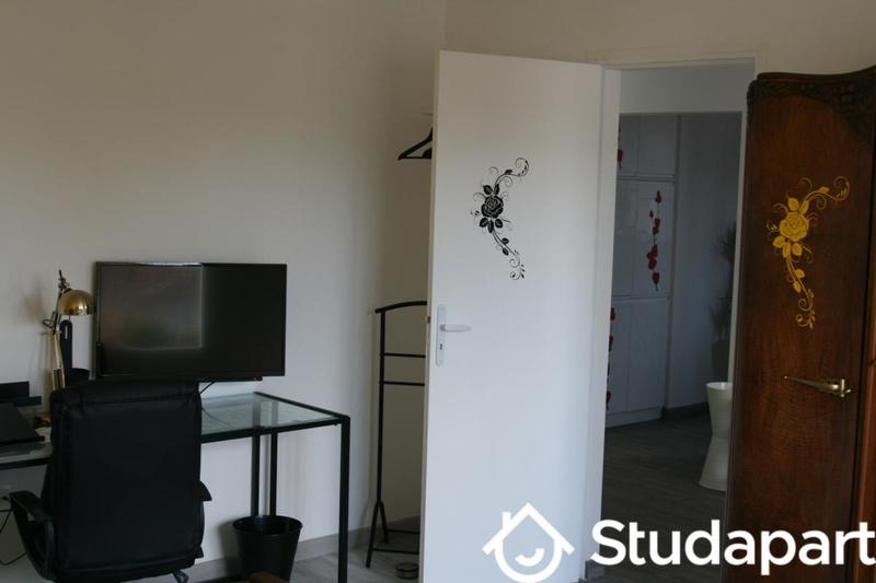 Chambre - 14 m² - 1 pièce