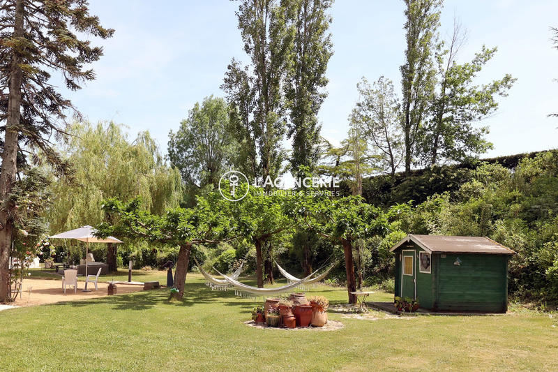 Villa - 400 m² - 7 pièces