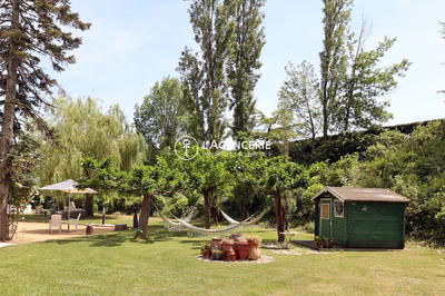 Villa - 400 m² - 7 pièces