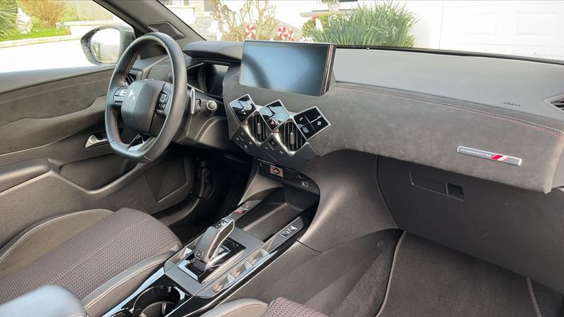 Ds Ds 3 Crossback 1.2 PureTech 130 Eat8 Performance Line Plus - Automatique Entretien constructeur