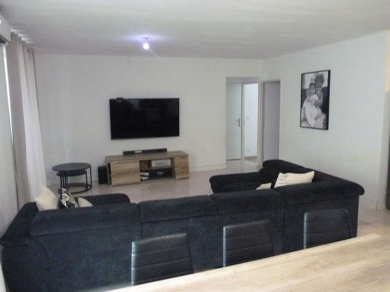 Appartement - 80 m² - 4 pièces