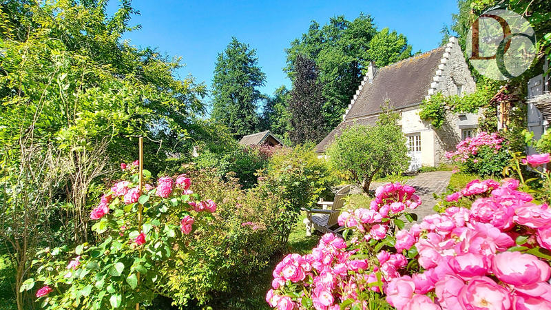 Maison - 286 m² - 10 pièces