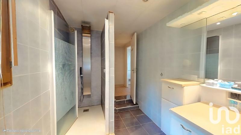 Maison - 186 m² - 7 pièces