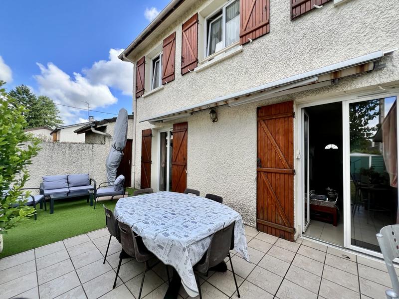 Maison - 105 m² - 5 pièces