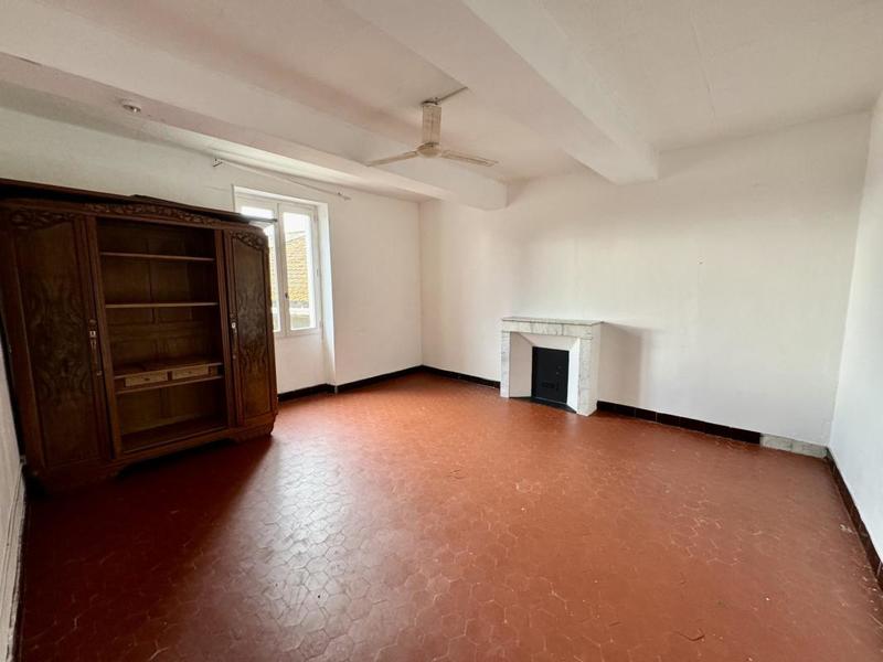 Mas - 261 m² - 8 pièces