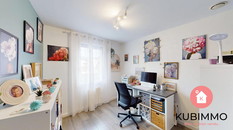 Maison - 230 m² - 9 pièces