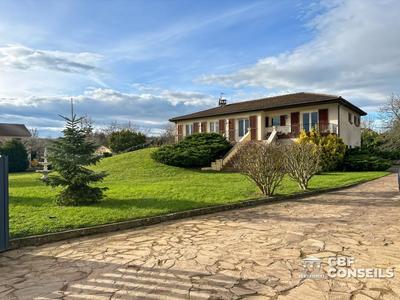 Maison - 200 m² - 6 pièces