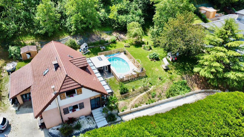 Maison - 180 m² - 6 pièces