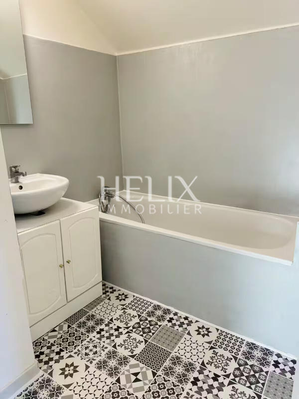 Appartement - 101 m² - 4 pièces