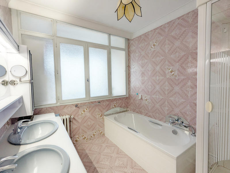 Appartement - 108 m² - 4 pièces