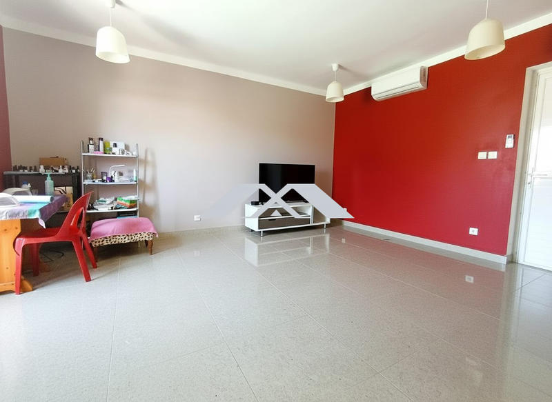 Maison - 142 m² - 7 pièces