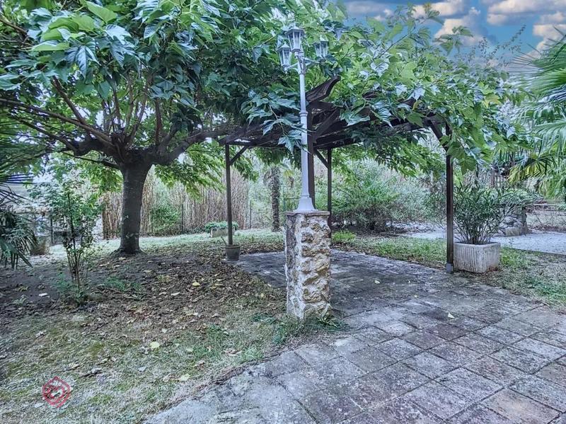 Maison en pierre - 170 m² - 5 pièces