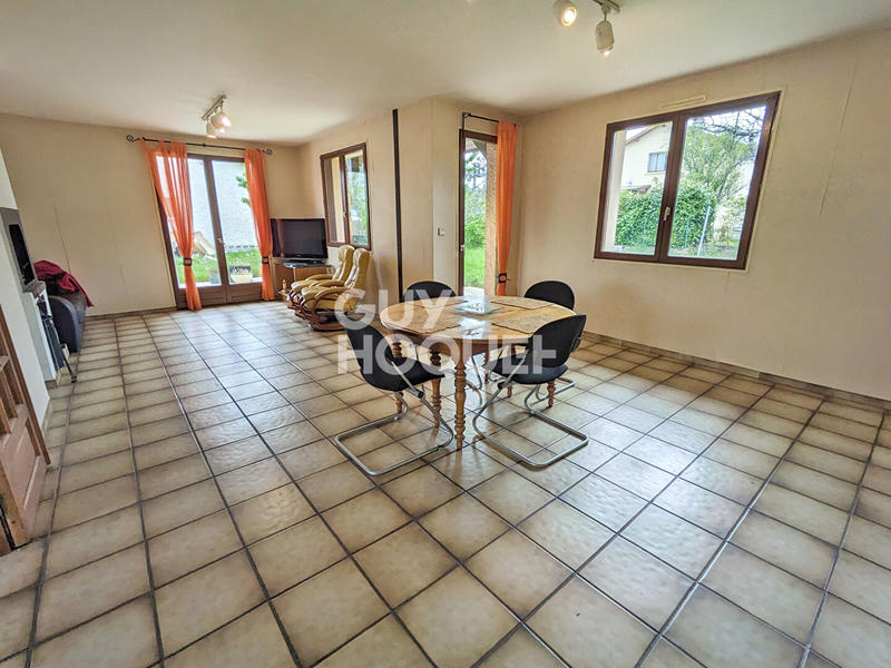 Maison - 140 m² - 7 pièces